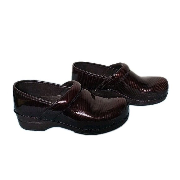 Dansko XP 2.0  Brown Black Swirl Wavy Clogs Size 38 - 7.5 Us - Picture 1 of 7